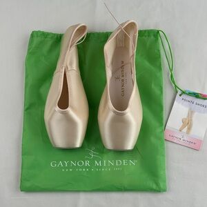 Gaynor Minden Europa Pointe Shoes - Sculpted 10W5HDH - New With Tags